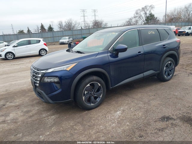 5N1BT3BA9RC684769 Nissan Rogue Sv Fwd