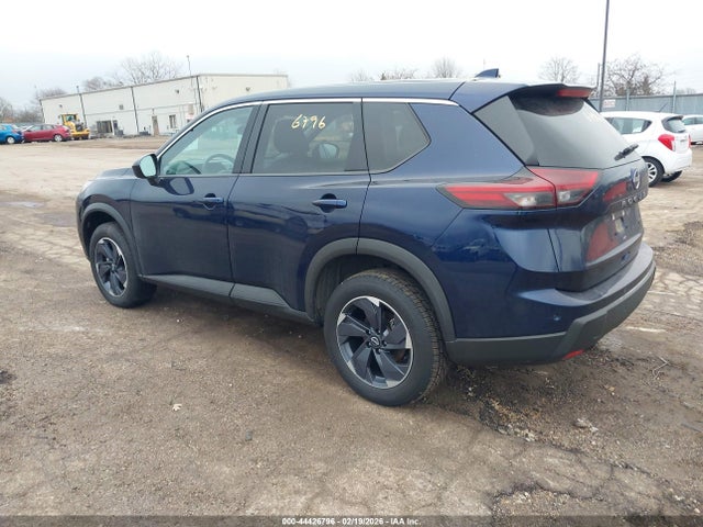 5N1BT3BA9RC684769 Nissan Rogue Sv Fwd