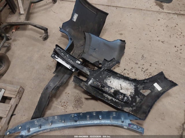 44426808 :رقم المزاد ، JF2SKADC6PH504370 vin ، 2023 Subaru Forester Premium مزاد بيع