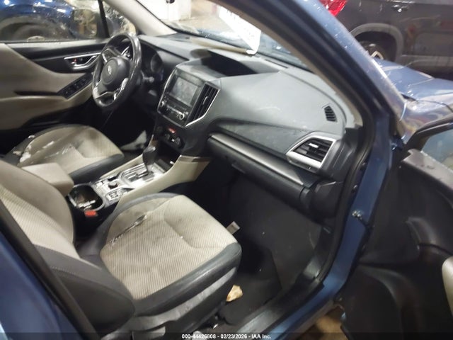 44426808 :رقم المزاد ، JF2SKADC6PH504370 vin ، 2023 Subaru Forester Premium مزاد بيع