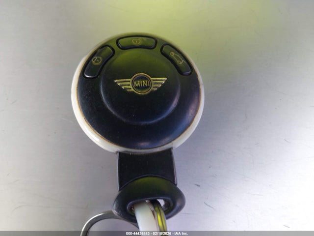 2009 MINI COOPER CLUBMAN WMWML33589TP98953 Photo 10