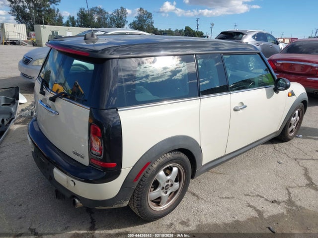2009 MINI COOPER CLUBMAN WMWML33589TP98953 Photo 3