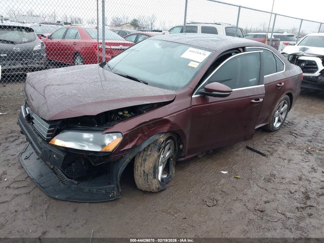 2012 Volkswagen Passat 2.5l Se მანქანა იყიდება აუქციონზე, vin: 1VWBP7A3XCC055352, აუქციონის ნომერი: 44426870