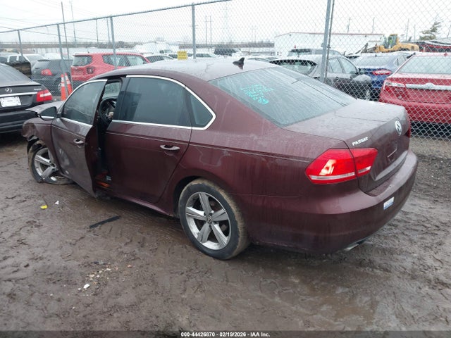 2012 Volkswagen Passat 2.5l Se მანქანა იყიდება აუქციონზე, vin: 1VWBP7A3XCC055352, აუქციონის ნომერი: 44426870