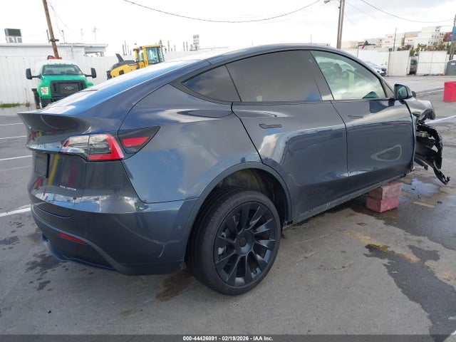2020 TESLA MODEL Y 5YJYGDEE3LF041559 Photo 3