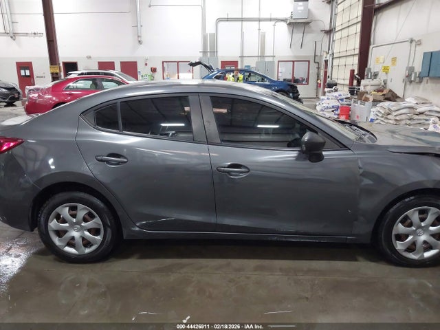 JM1BM1T72G1314331 Mazda Mazda3 I Sport