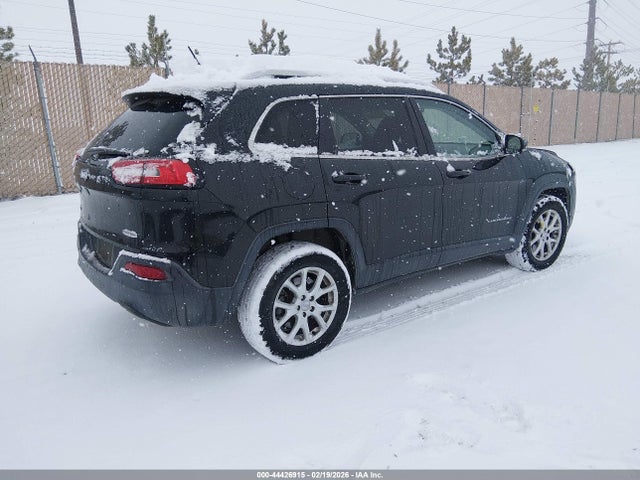 1C4PJMCS8FW510540 Jeep Cherokee Latitude