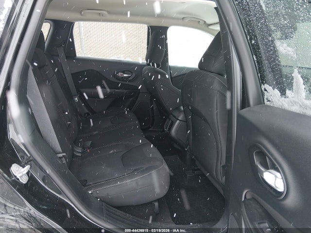 1C4PJMCS8FW510540 Jeep Cherokee Latitude