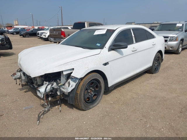 Ford Police Interceptor 2015 1FAHP2MK4FG175749 Image 2