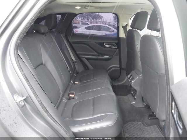 2017 JAGUAR F-PACE SADCJ2BN7HA095018 Photo 7