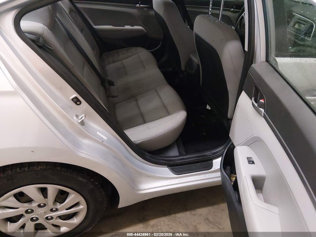 2018 HYUNDAI ELANTRA KMHD74LF9JU609324 Photo 7