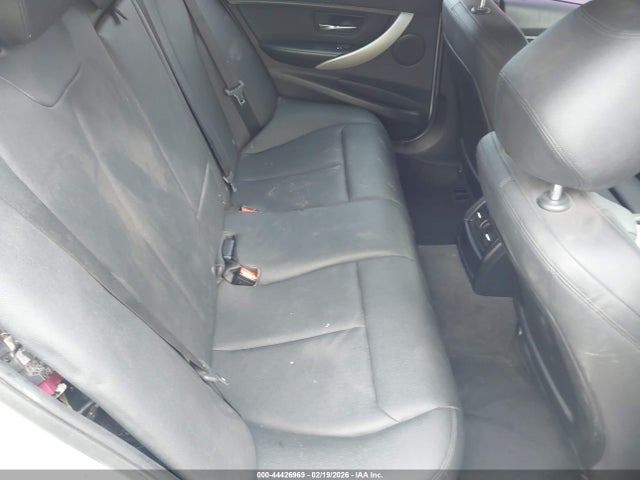 BMW 320i 2016 WBA8A9C56GK617541 Image 8