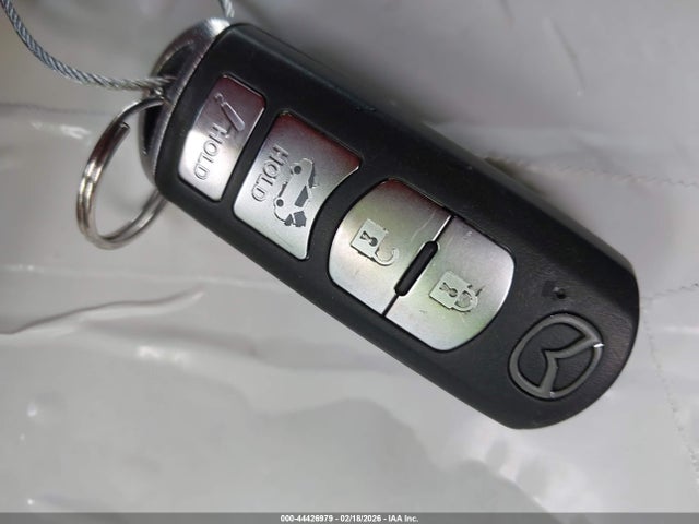 JM1BM1U72G1304655 Mazda Mazda3 I Sport