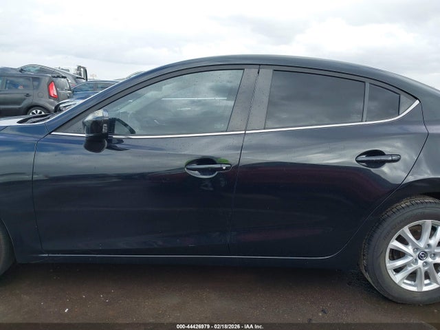 JM1BM1U72G1304655 Mazda Mazda3 I Sport