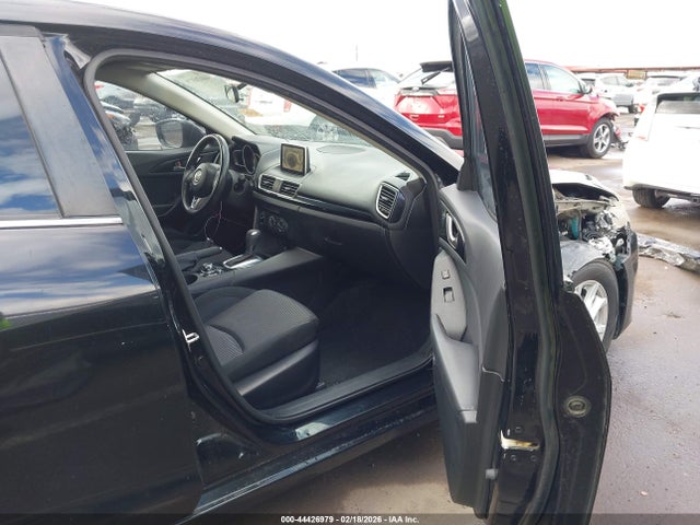 JM1BM1U72G1304655 Mazda Mazda3 I Sport