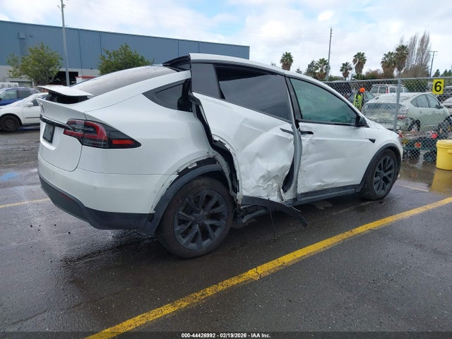 2022 TESLA MODEL X 7SAXCBE5XNF363455 Photo 3