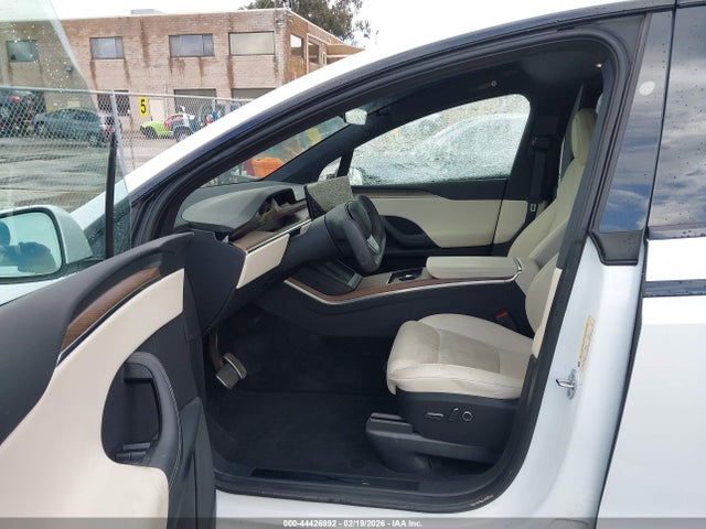 2022 TESLA MODEL X 7SAXCBE5XNF363455 Photo 4