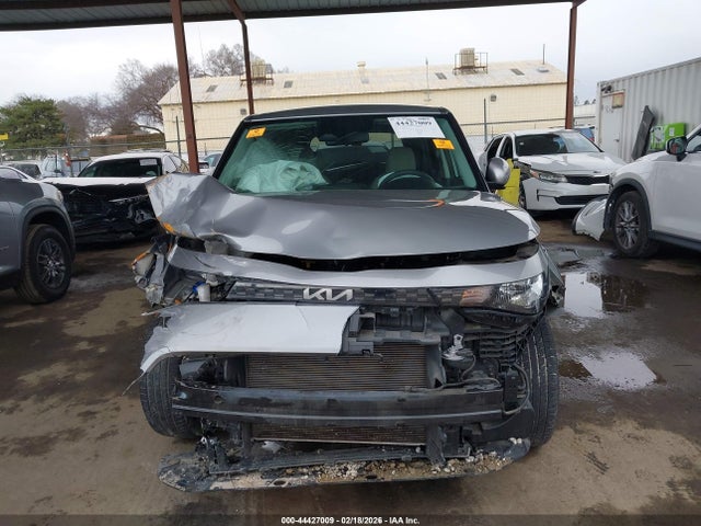 KNDJ23AU5P7858065 KIA SOUL LX