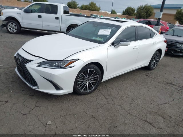 Lexus ES 300H 2024 58ADA1C15RU042683 Image 2