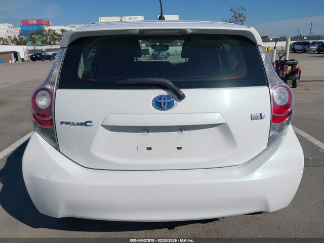 JTDKDTB39E1568996 Toyota Prius C Two