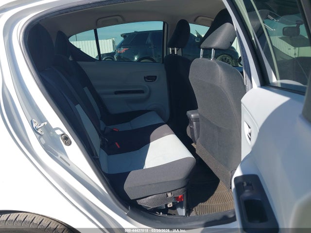 JTDKDTB39E1568996 Toyota Prius C Two