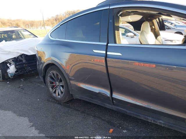 Aukcja sprzedaży 2018 Tesla Model X 100d/75d/p100d, vin: 5YJXCBE45JF089774, numer aukcji: 44427022