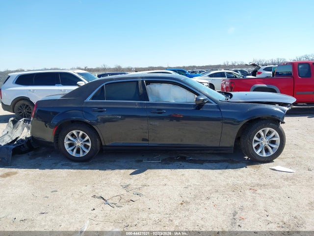 Продажа на аукционе авто 2016 Chrysler 300 Anniversary Edition, vin: 2C3CCAAG5GH142120, номер лота: 44427021