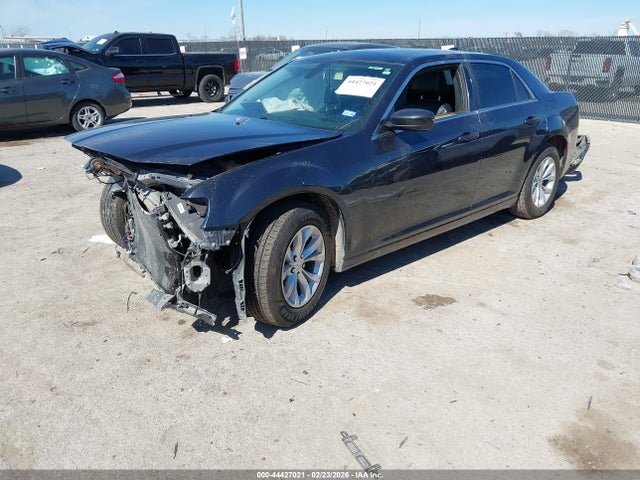Продажа на аукционе авто 2016 Chrysler 300 Anniversary Edition, vin: 2C3CCAAG5GH142120, номер лота: 44427021