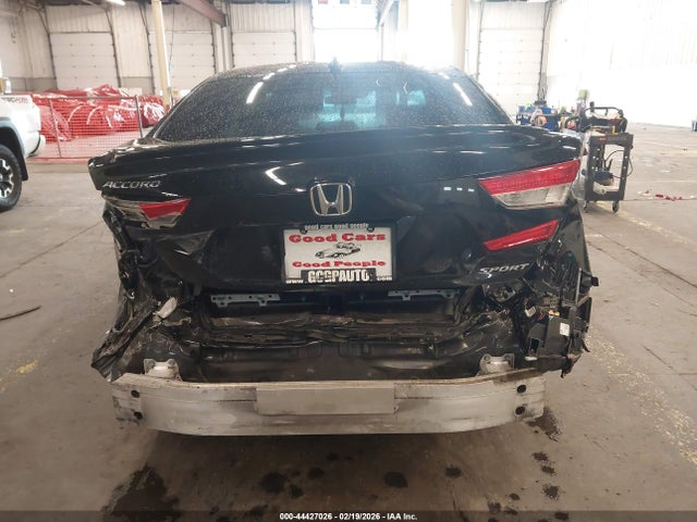 Продажа на аукционе авто 2018 Honda Accord Sport, vin: 1HGCV1F32JA215320, номер лота: 44427026