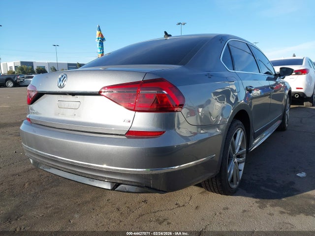 1VWDT7A35HC076492 Volkswagen Passat 1.8t R-line