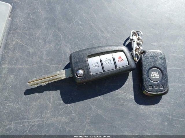 JN8AT2MV6HW004483 Nissan ROGUE S