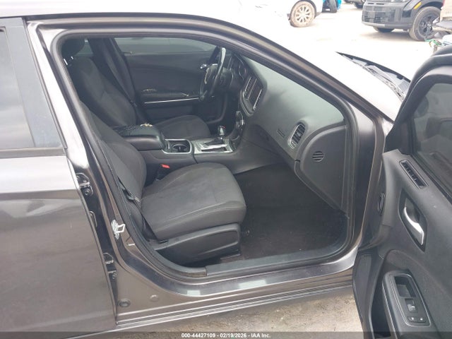 Продажа на аукционе авто 2015 Dodge Charger Se, vin: 2C3CDXBGXFH866284, номер лота: 44427109