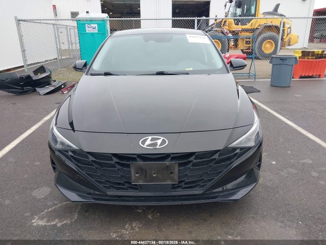 5NPLS4AG0NH066049 Hyundai ELANTRA SEL