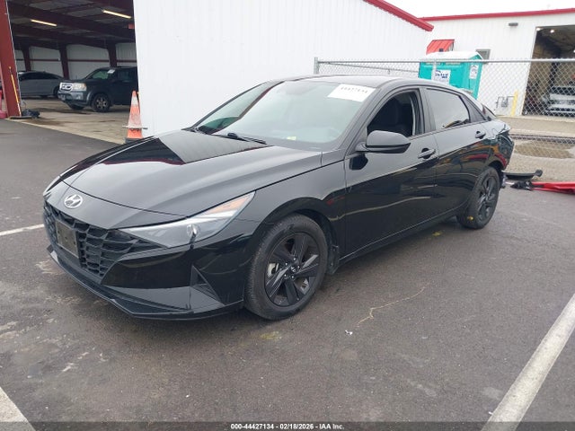 5NPLS4AG0NH066049 Hyundai ELANTRA SEL
