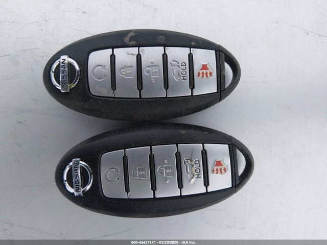 5N1AT2MM4HC755145 Nissan ROGUE SV