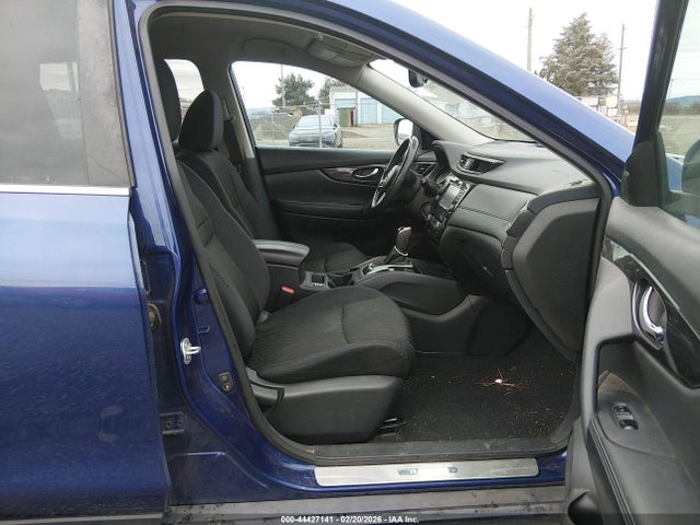 5N1AT2MM4HC755145 Nissan ROGUE SV