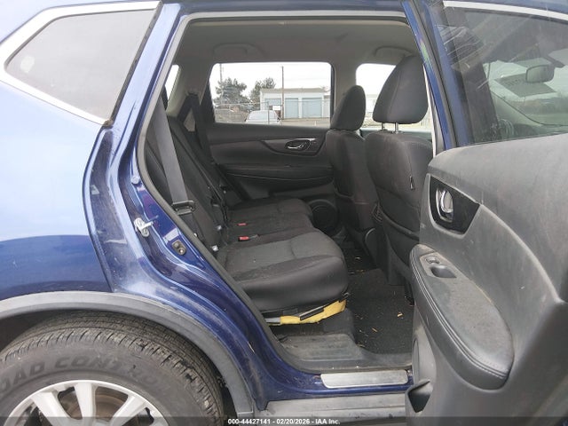 5N1AT2MM4HC755145 Nissan ROGUE SV