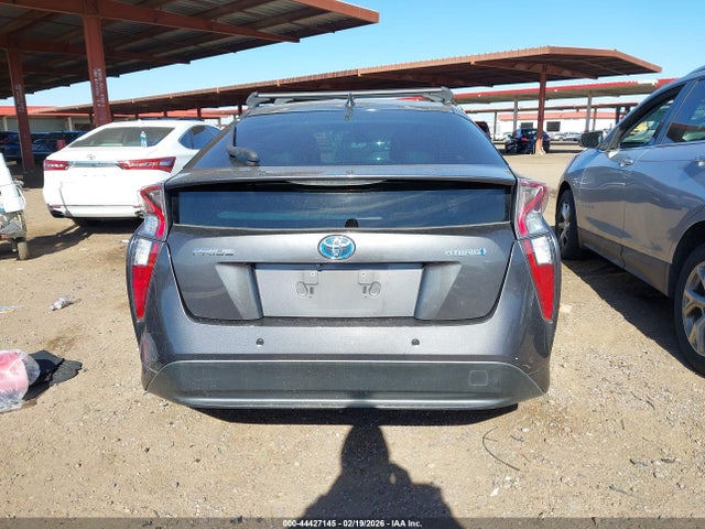 JTDKBRFU8J3595715 Toyota Prius Two