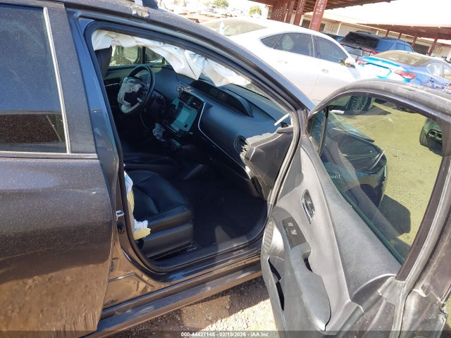 JTDKBRFU8J3595715 Toyota Prius Two