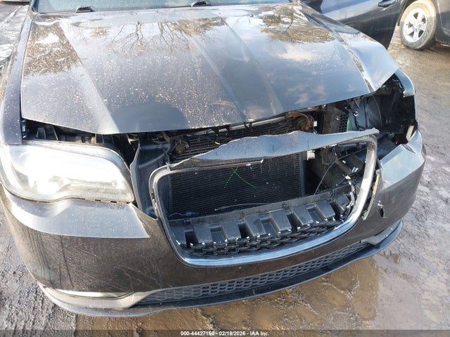 Продаж на аукціоні авто 2017 Chrysler 300 300s Awd, vin: 2C3CCAGG6HH612969, номер лоту: 44427150