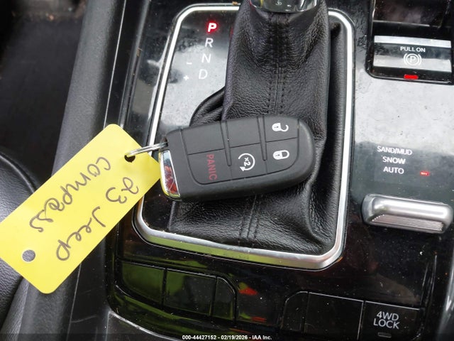 44427152 :رقم المزاد ، 3C4NJDBN1PT503942 vin ، 2023 Jeep Compass Latitude 4x4 مزاد بيع