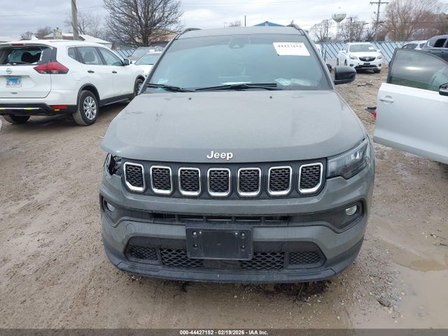 44427152 :رقم المزاد ، 3C4NJDBN1PT503942 vin ، 2023 Jeep Compass Latitude 4x4 مزاد بيع