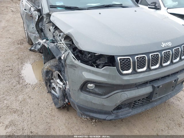 44427152 :رقم المزاد ، 3C4NJDBN1PT503942 vin ، 2023 Jeep Compass Latitude 4x4 مزاد بيع