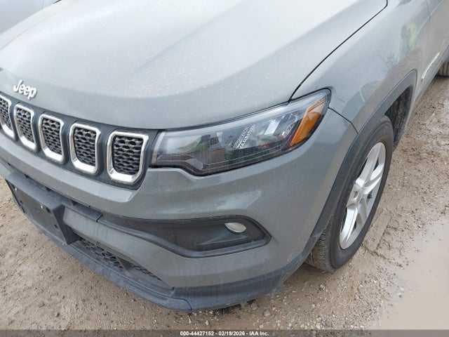 44427152 :رقم المزاد ، 3C4NJDBN1PT503942 vin ، 2023 Jeep Compass Latitude 4x4 مزاد بيع