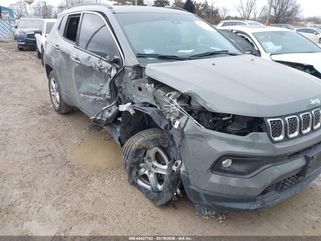 44427152 :رقم المزاد ، 3C4NJDBN1PT503942 vin ، 2023 Jeep Compass Latitude 4x4 مزاد بيع