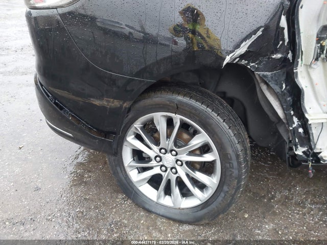 Продажа на аукционе авто 2022 Buick Enclave Awd Avenir, vin: 5GAEVCKW6NJ122018, номер лота: 44427179