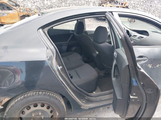 44427189 :رقم المزاد ، JM1BL1VF6B1364181 vin ، 2011 Mazda Mazda3 I Touring مزاد بيع