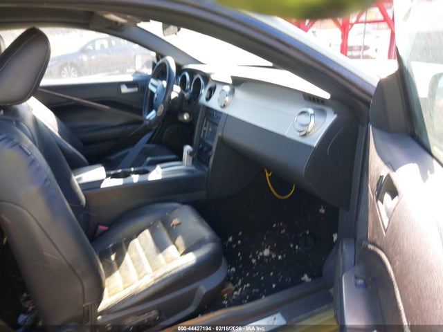 2006 FORD MUSTANG 1ZVHT82H365106429 Photo 4