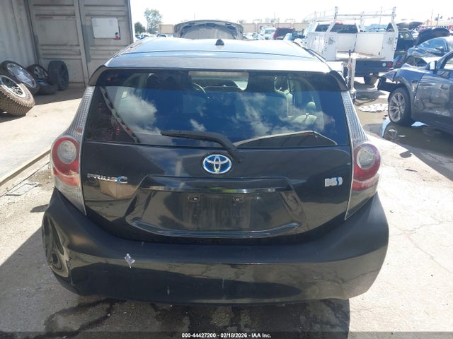 JTDKDTB36E1063868 Toyota Prius C One