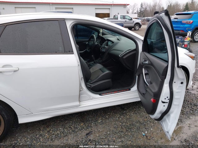 1FADP3L92HL263941 Ford FOCUS ST